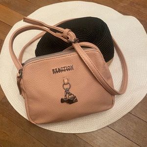 KENNETH COLE REACTION PURSE